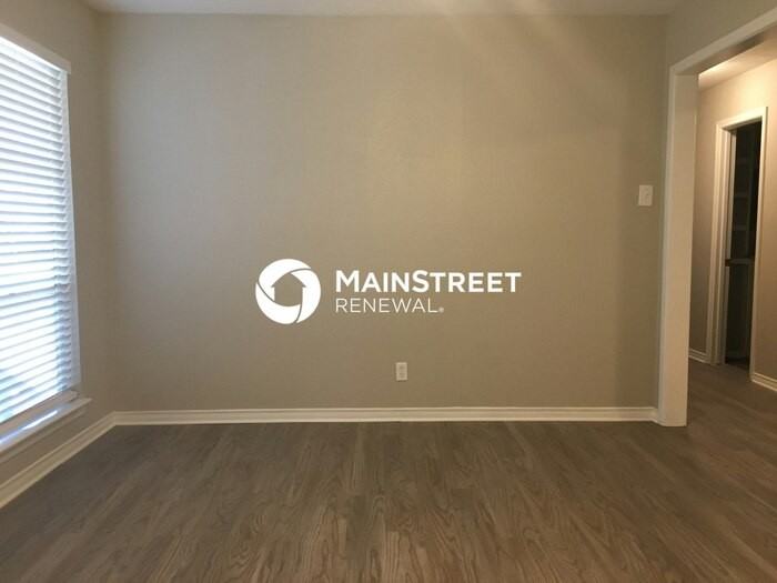 1706 Enchanted Ln - Photo 6 of 19