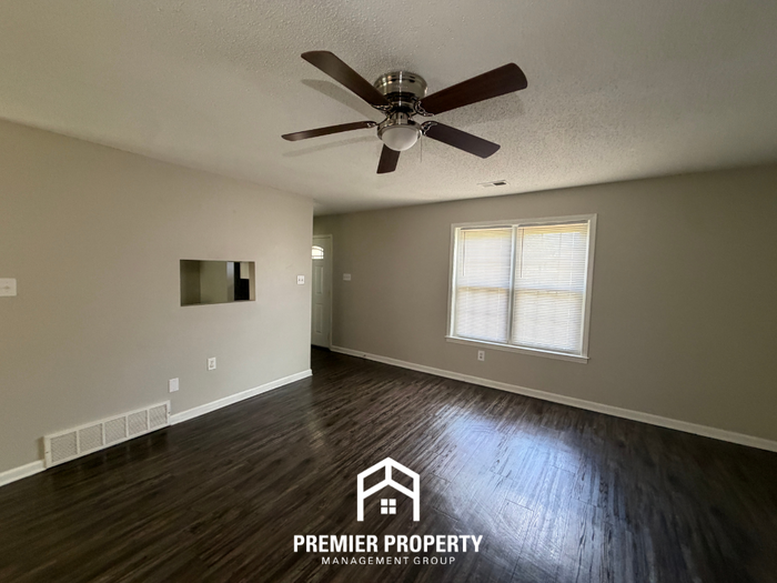 6911 Daneman Dr - Photo 2 of 17