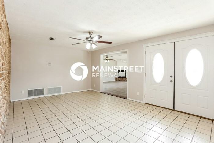 11514 Princessa Ln - Photo 4 of 16