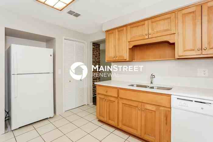 11514 Princessa Ln - Photo 6 of 16