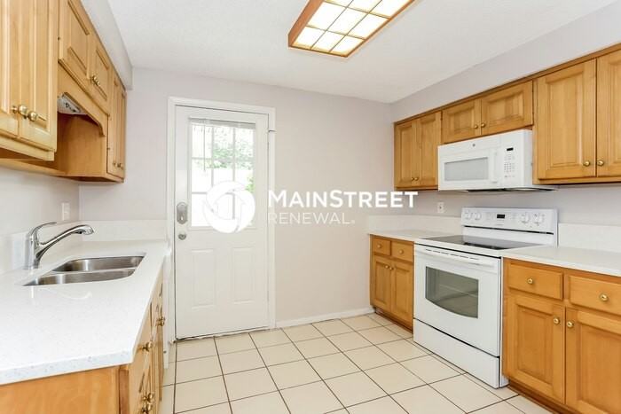 11514 Princessa Ln - Photo 7 of 16