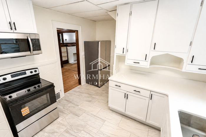 1007 Delia Ave - Photo 6 of 15