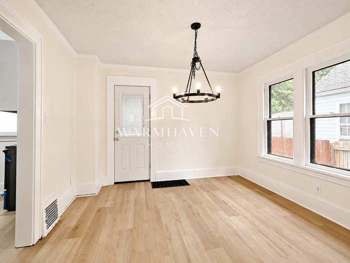 1839 14th St - Photo 5 of 18