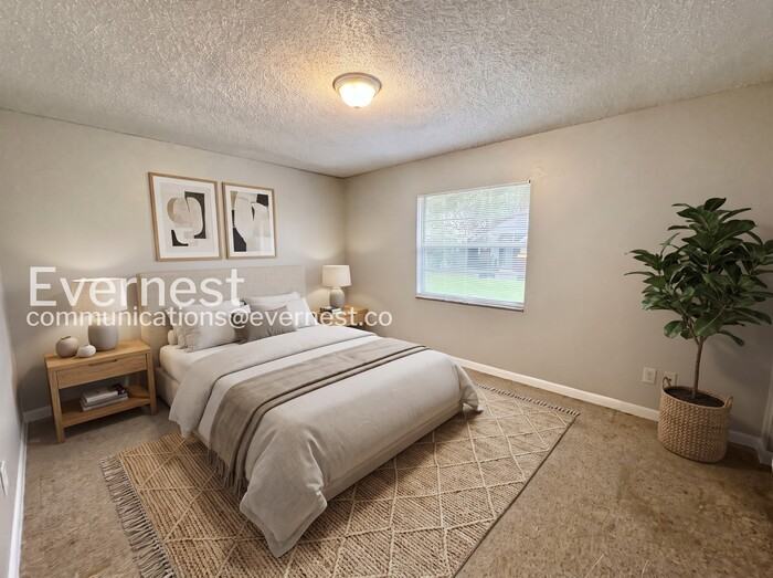 3058 Saint Paul Dr - Photo 5 of 20