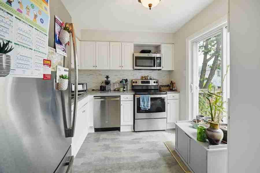 1122 Chimney Hill Way - Photo 5 of 14