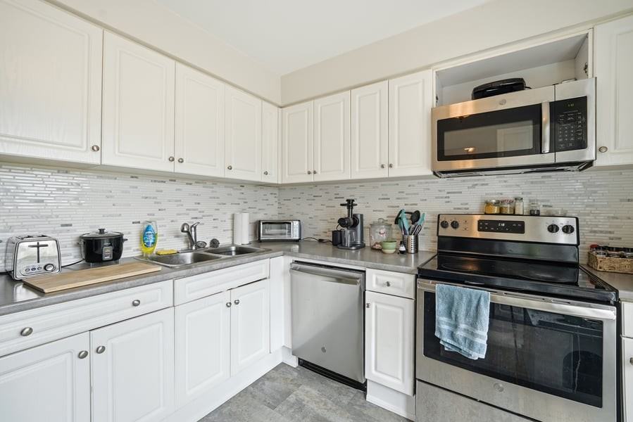 1122 Chimney Hill Way - Photo 6 of 14