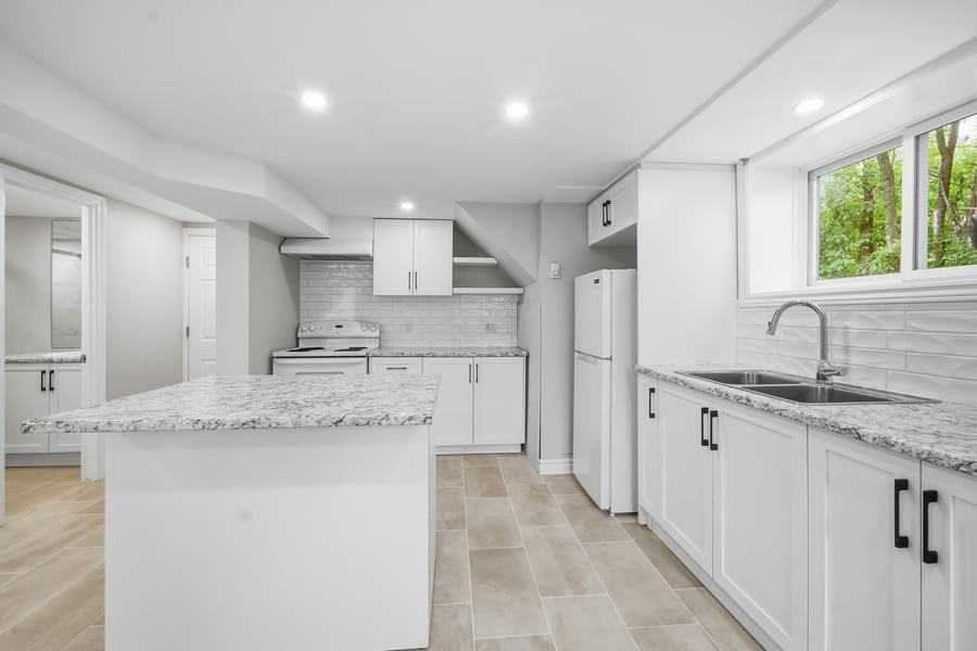 1225 Old Montreal Rd - Photo 4 of 11