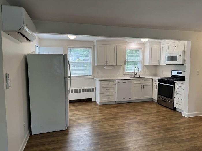 27 Evergreen Ave - Photo 4 of 9
