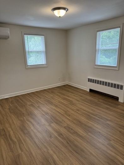 27 Evergreen Ave - Photo 6 of 9