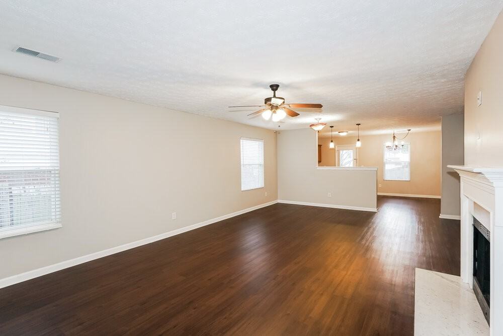 3005 Fieldstone Ct - Photo 4 of 16