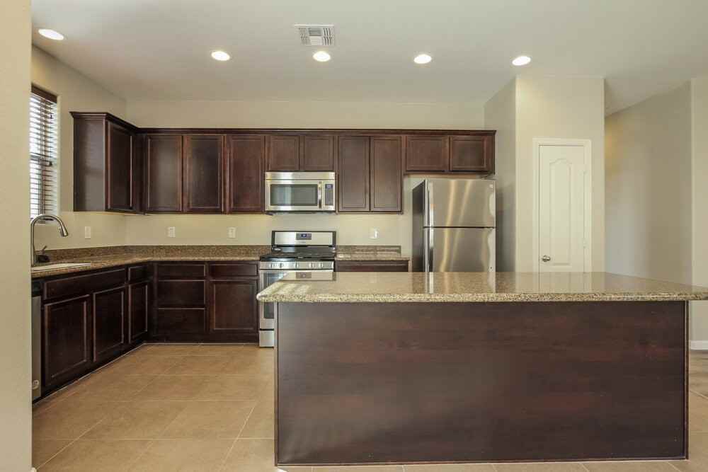 12103 W Hide Trl - Photo 6 of 16