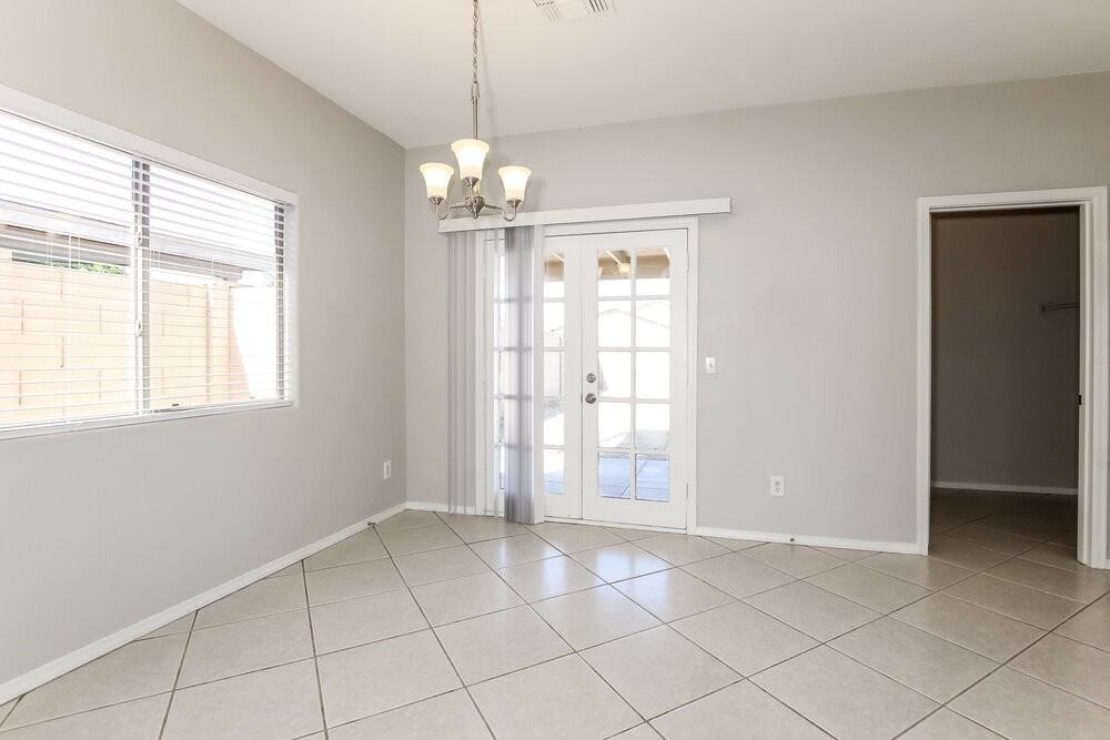 6622 W Riva Rd - Photo 5 of 15