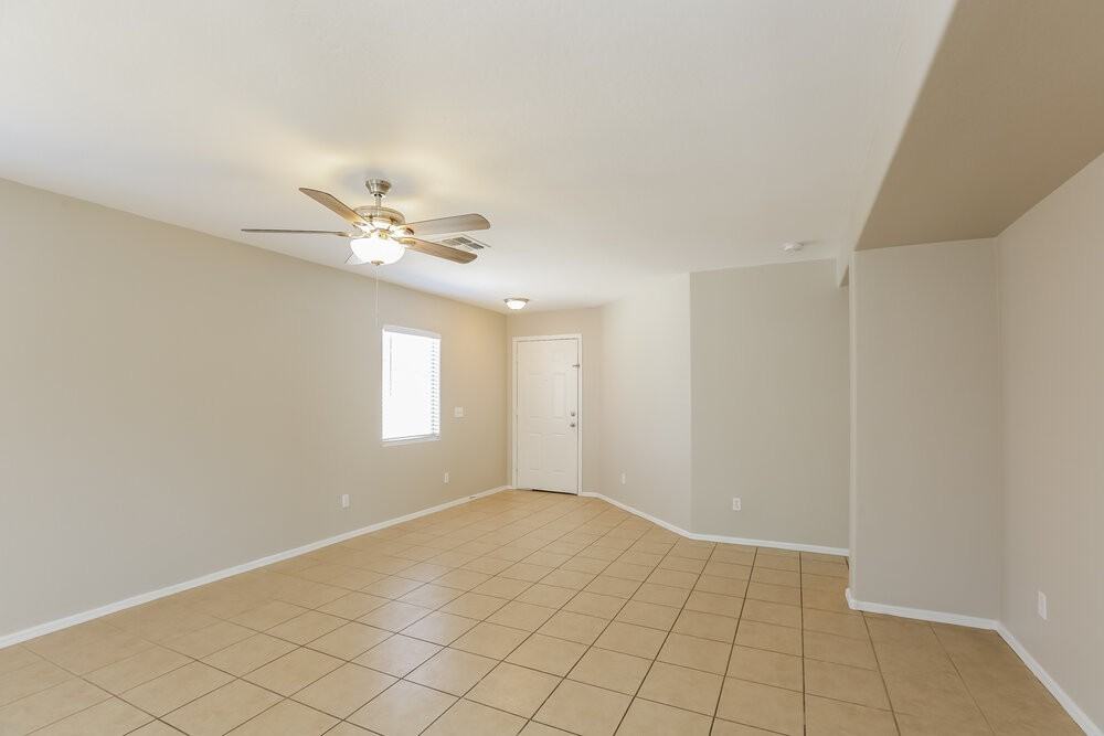 1629 W Burgess Ln - Photo 5 of 16