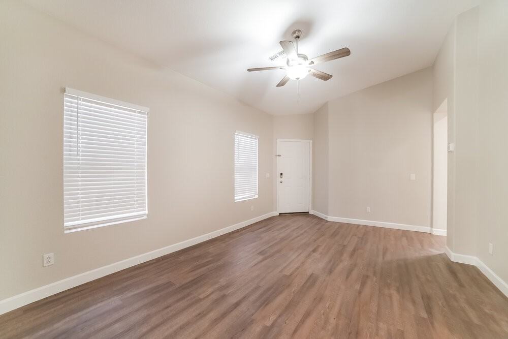 947 S Tucana Ln - Photo 3 of 16