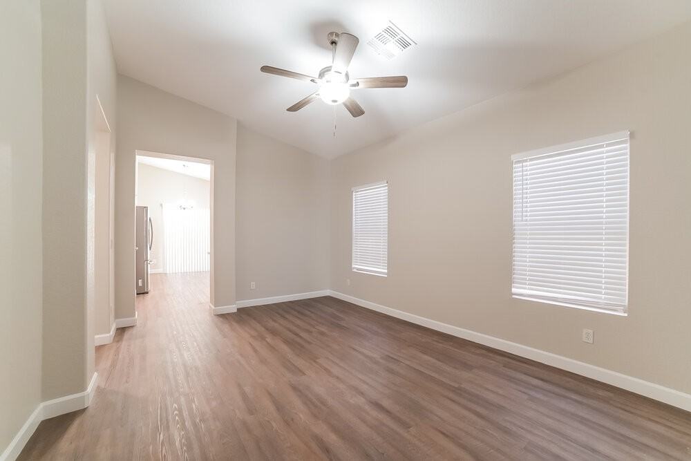 947 S Tucana Ln - Photo 4 of 16