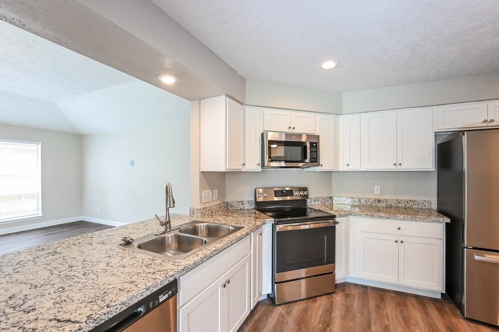 2823 Woodhall Ct - Photo 7 of 16