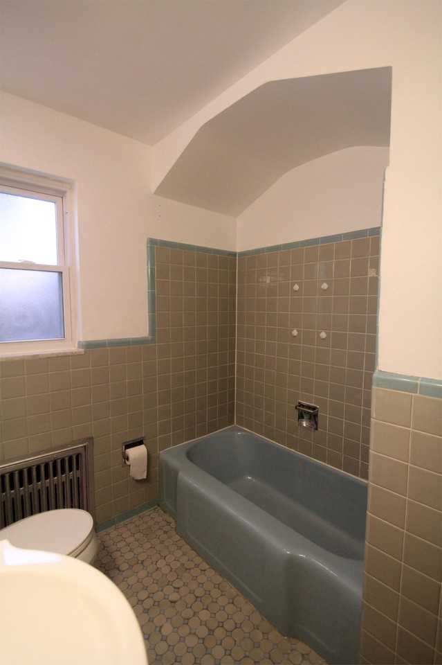 101 Marion AveApt 1 #1 - Photo 4 of 17