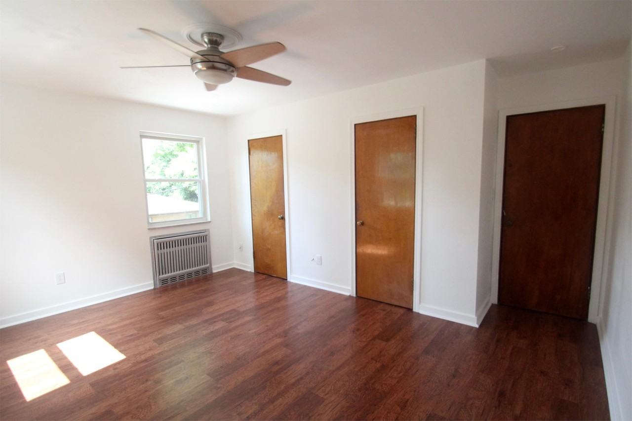 101 Marion AveApt 1 #1 - Photo 7 of 17