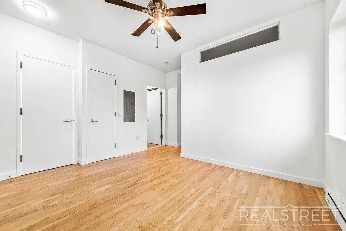 184 Noll St #5G - Photo 4 of 11