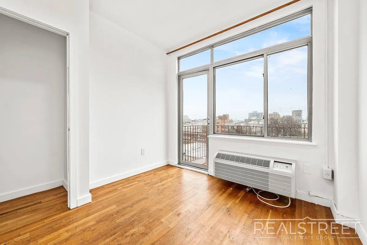 184 Noll St #5G - Photo 5 of 11