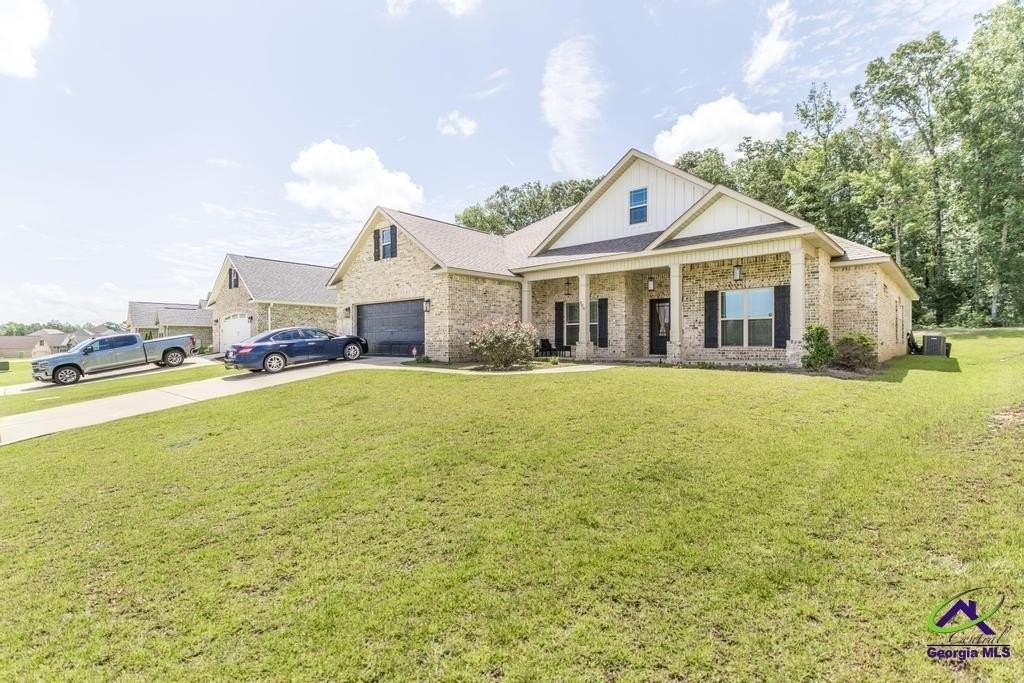 306 Rustic Live Oak Trl - Photo 3 of 34