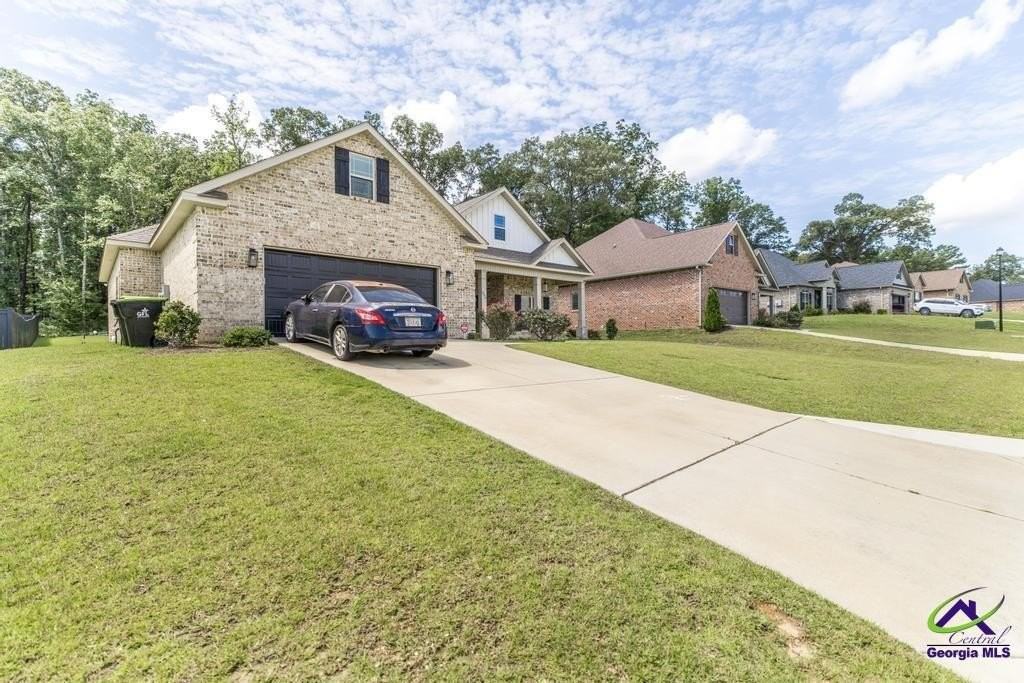 306 Rustic Live Oak Trl - Photo 4 of 34