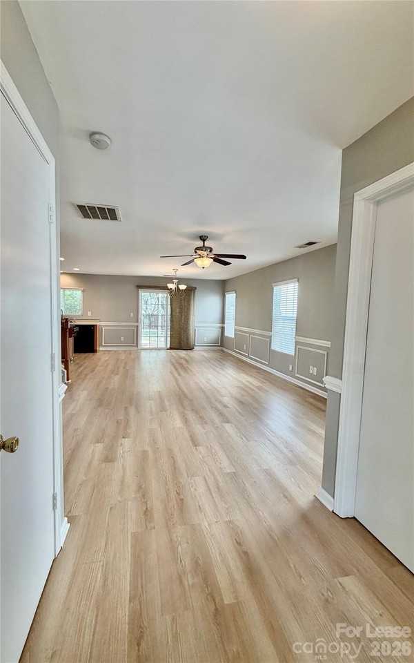 551 Tribune Dr - Photo 3 of 22