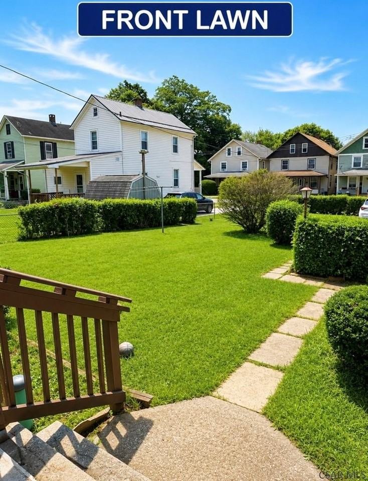 512 Russell Ave - Photo 3 of 11