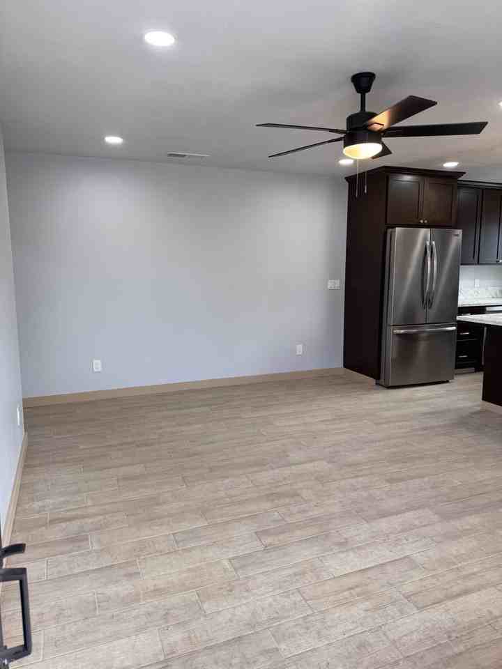 3874 E Ashlan Ave - Photo 6 of 30