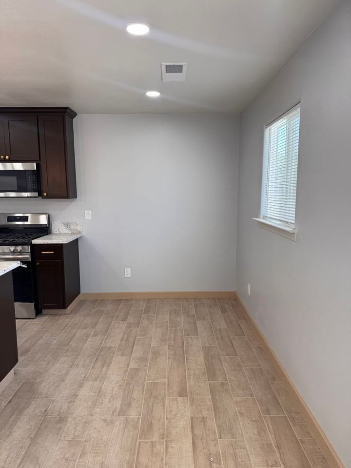 3874 E Ashlan Ave - Photo 7 of 30