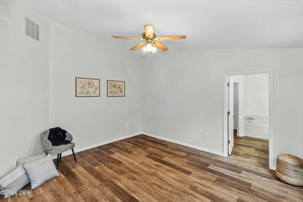 342 Dahoon Holly Dr - Photo 7 of 34