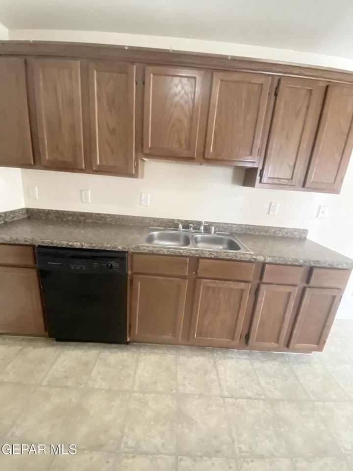 4621 Michael Torres Dr - Photo 5 of 12