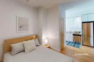 550 W 54th St #1714 - Photo 1 of 1