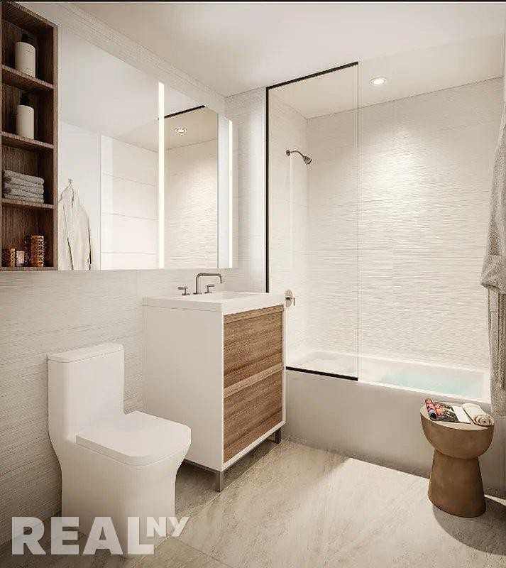 Commercial St #1203N - Photo 3 of 5