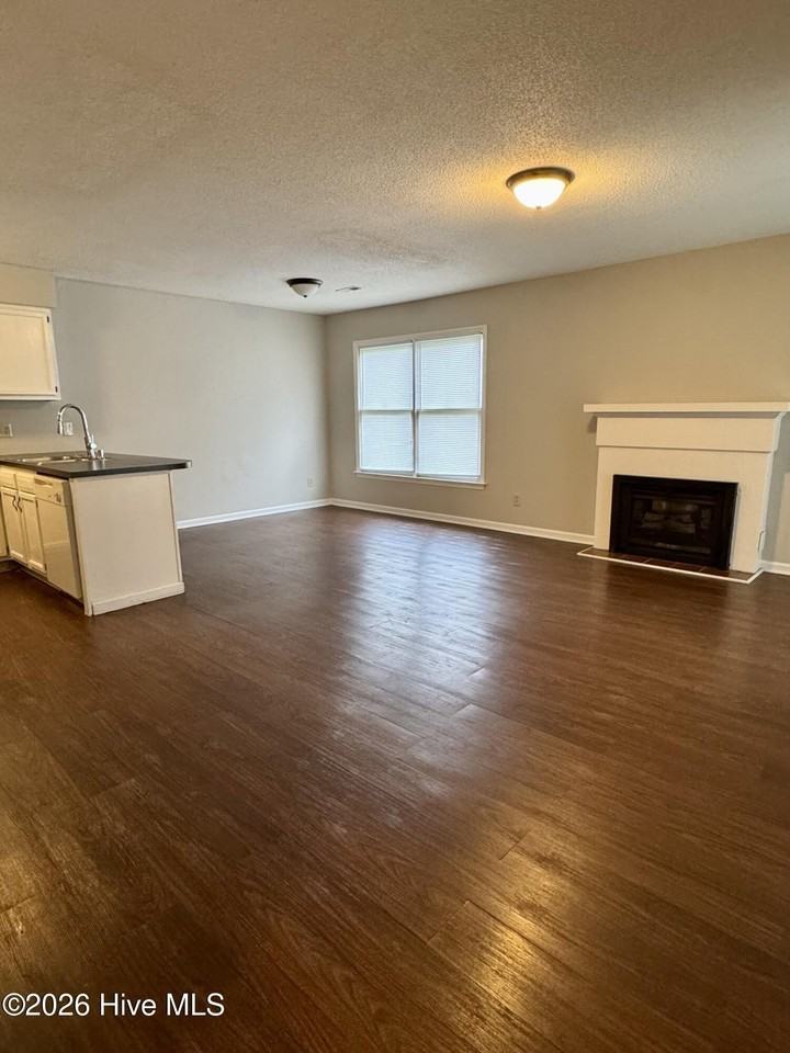 3410 Evans St #B - Photo 2 of 13