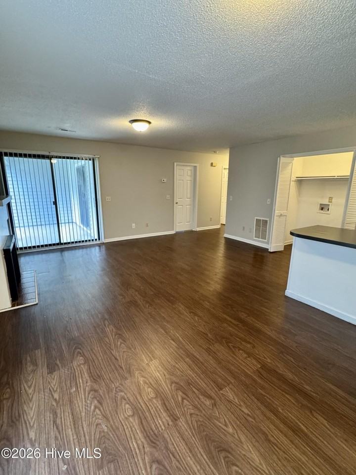3410 Evans St #B - Photo 7 of 13