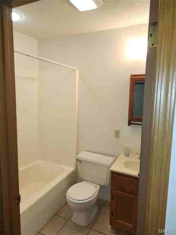1649 Clawson St #6 - Photo 3 of 5