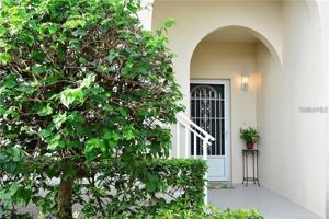 featured image of 4270 Castlebridge Ln