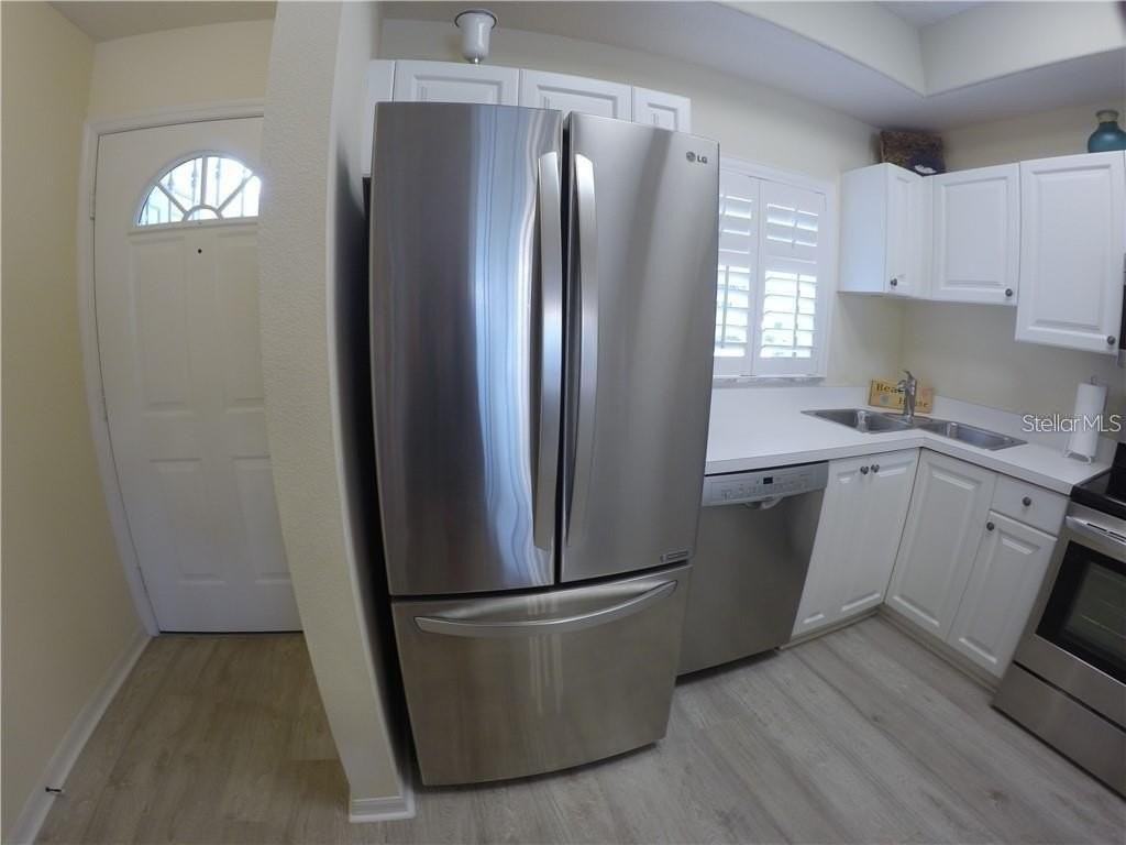 4270 Castlebridge Ln #1714B1 - Photo 2 of 15