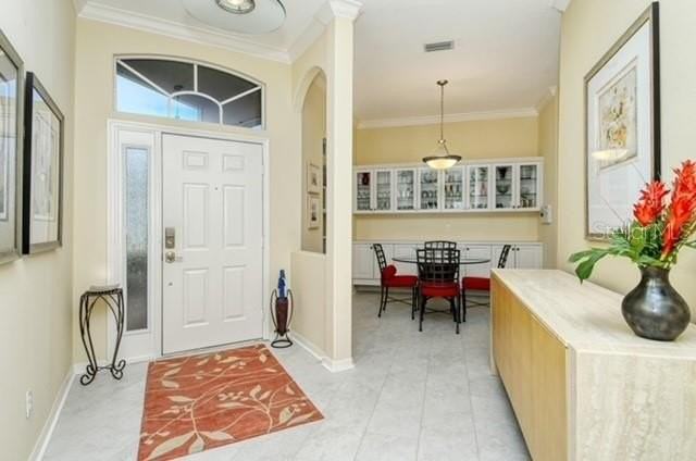 9480 Forest Hills Cir - Photo 4 of 48