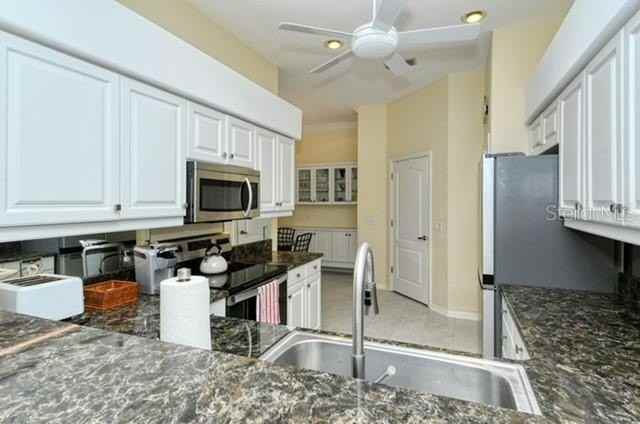 9480 Forest Hills Cir - Photo 6 of 48