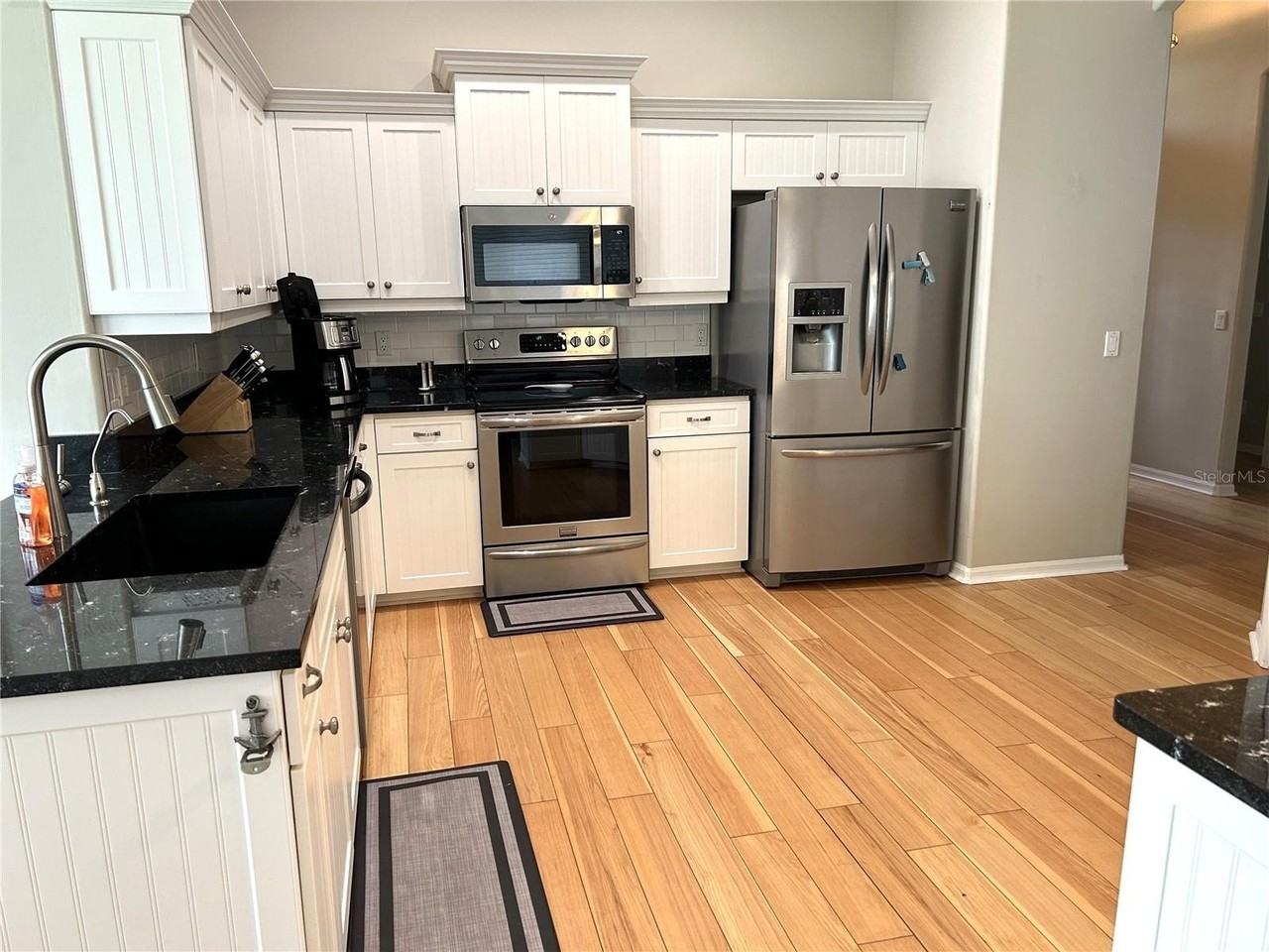 8918 Olde Hickory Ave - Photo 3 of 35