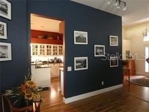4062 Westbourne Cir - Photo 7 of 19