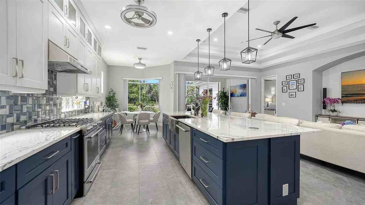 9000 Willow Brook Dr - Photo 2 of 21