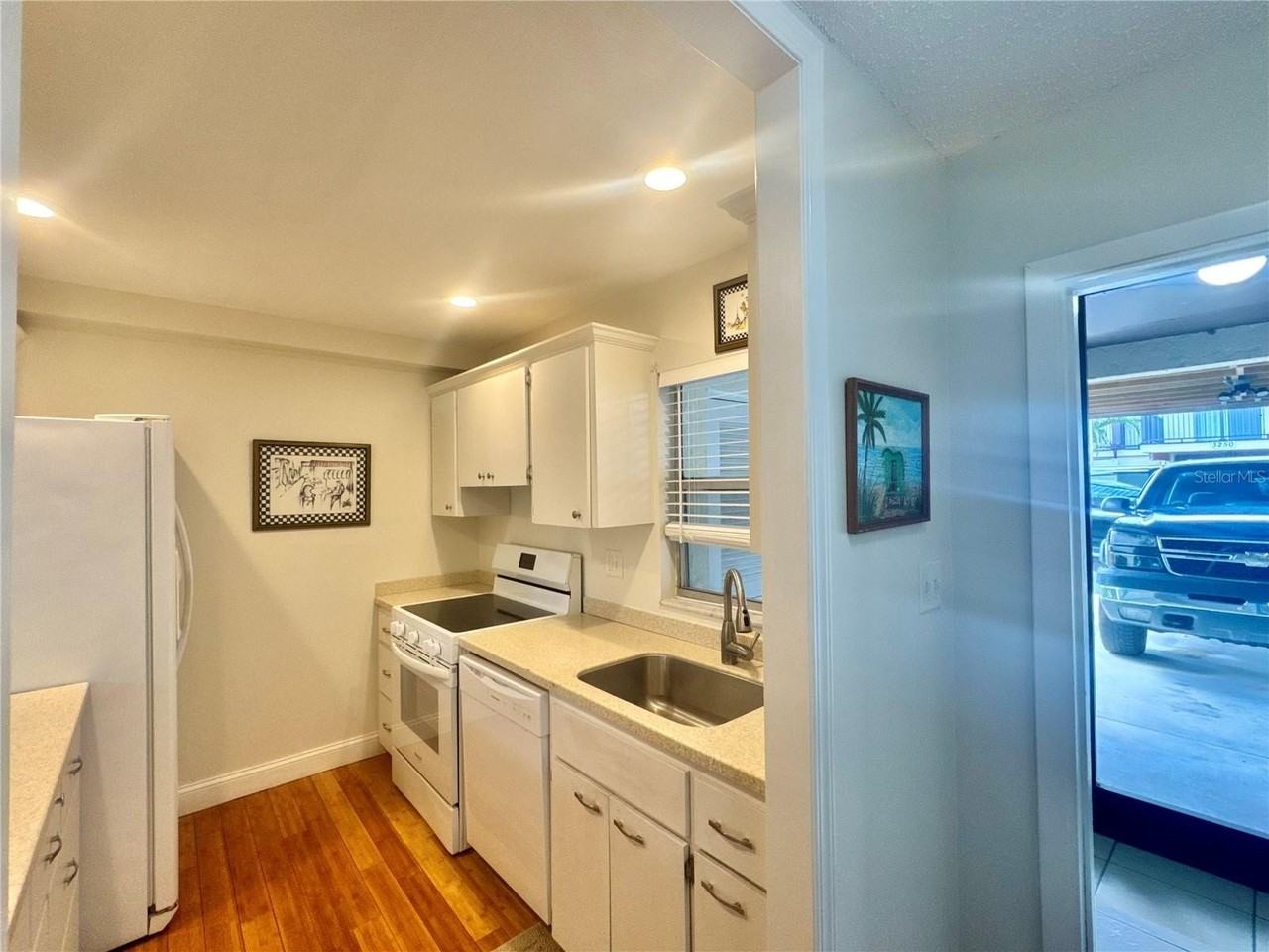 3255 Ramblewood Pl - Photo 6 of 15