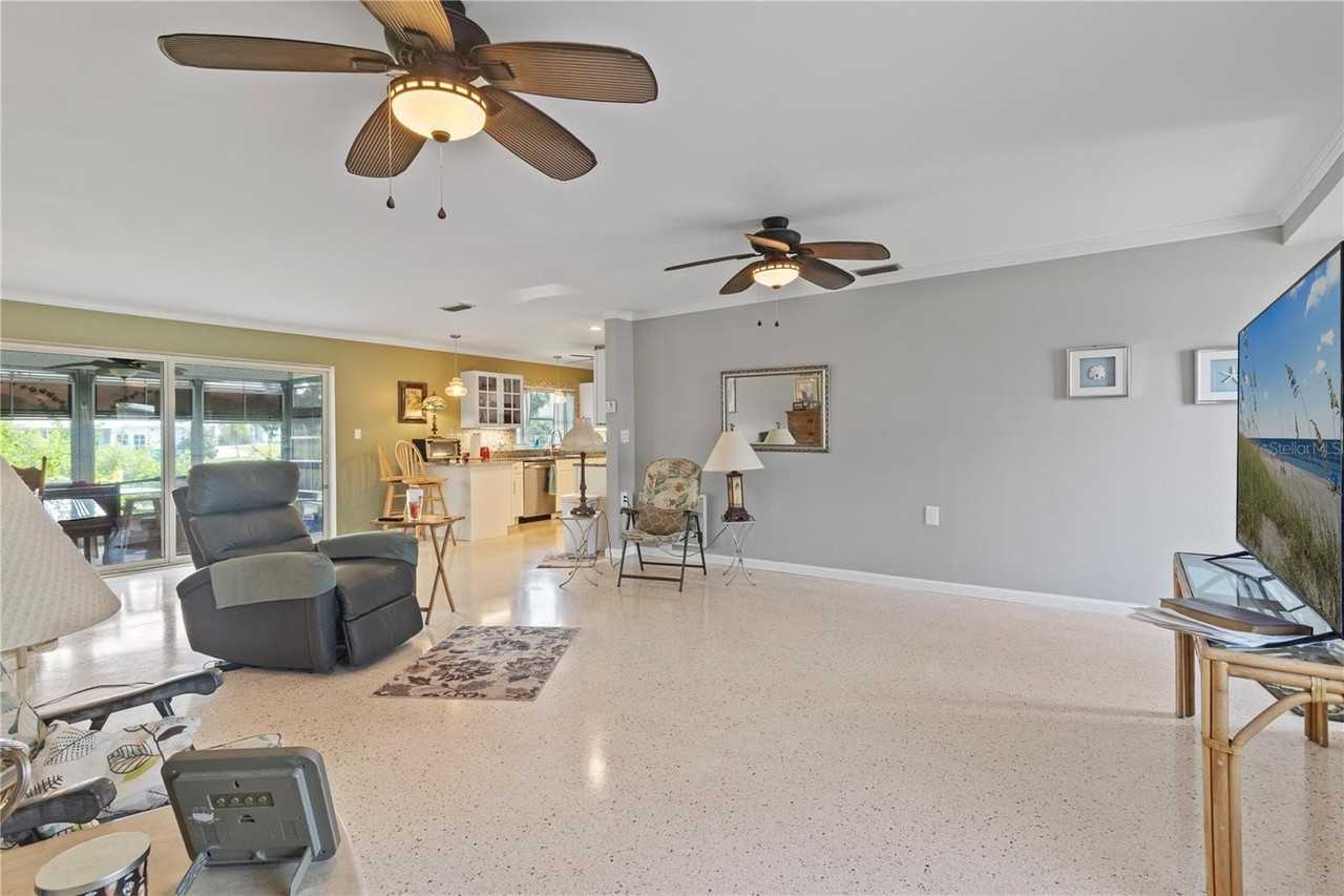 4020 Palm Dr - Photo 7 of 24