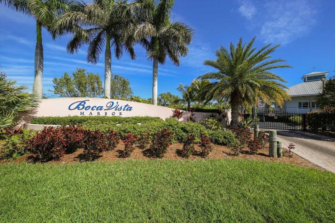 13113 Gasparilla Rd #405 - Photo 3 of 23