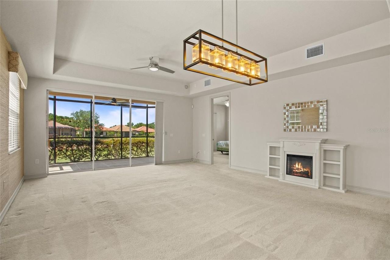 26207 Avenida Las Colinas - Photo 2 of 40
