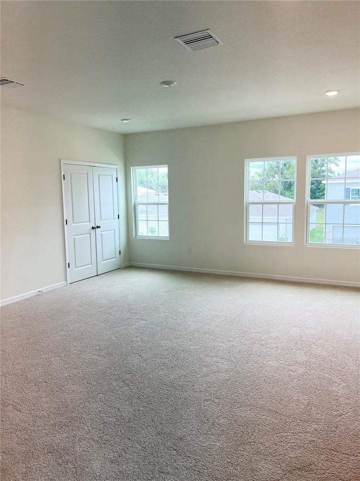 1336 Nw 132nd Cir - Photo 6 of 9