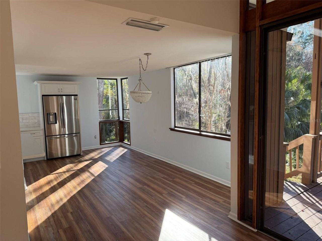 2032 Nw 24th St - Photo 6 of 27